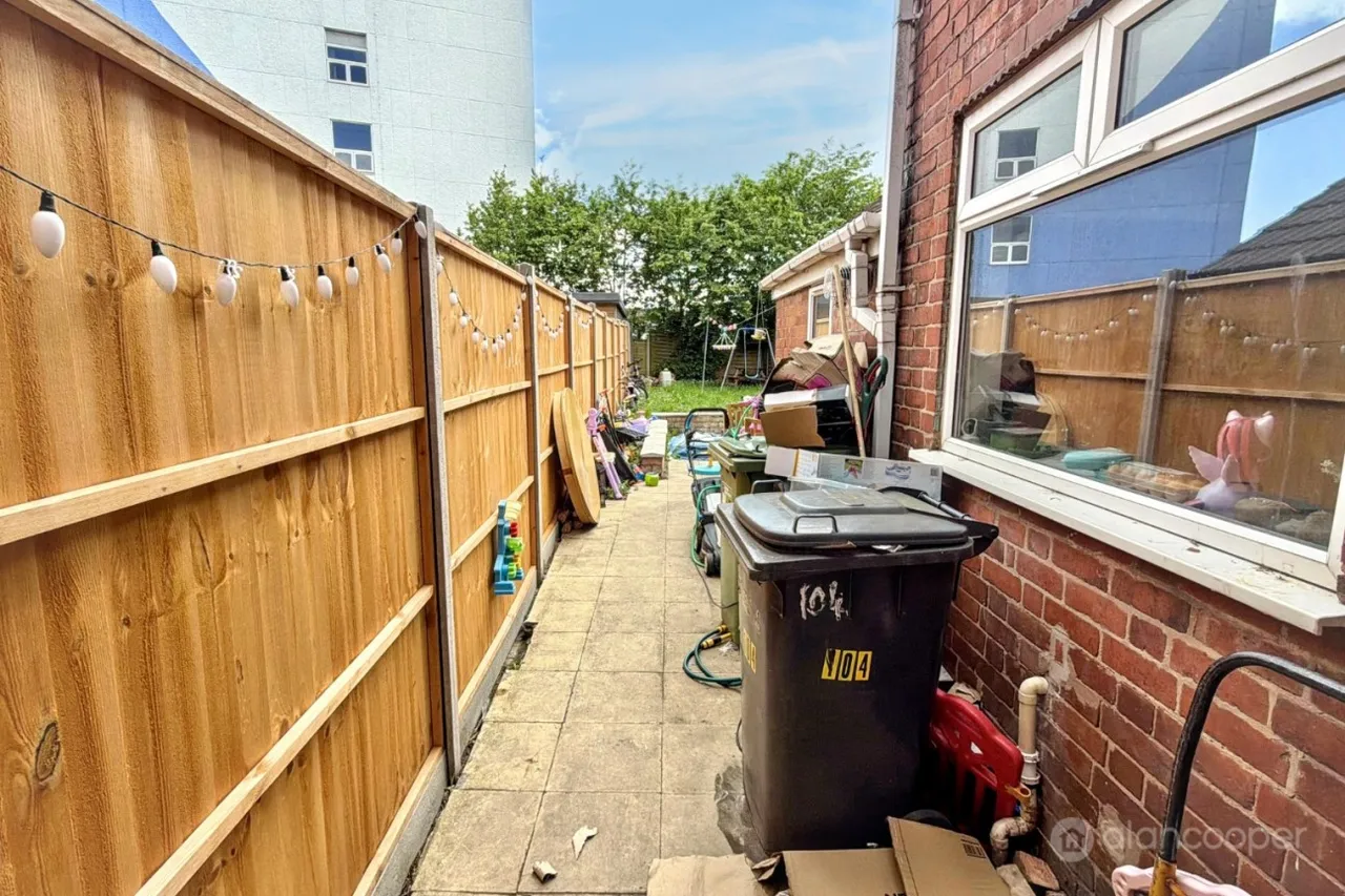 Heath End Road, Stockingford, CV10, photo 17