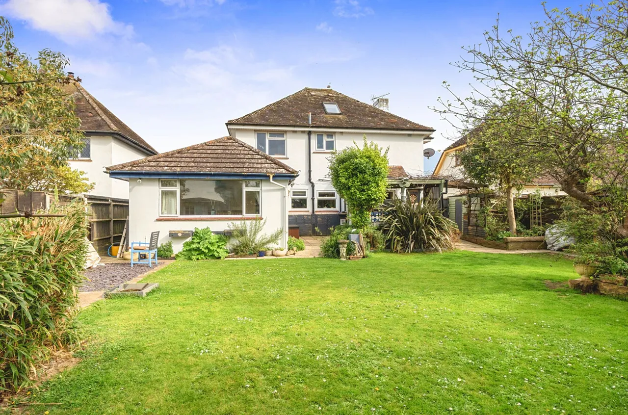 Southdean Drive, Middleton-On-Sea, PO22, photo 20