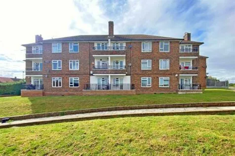 1 bed flat to rent — Devizes House, Harold Hill, RM3 7UP