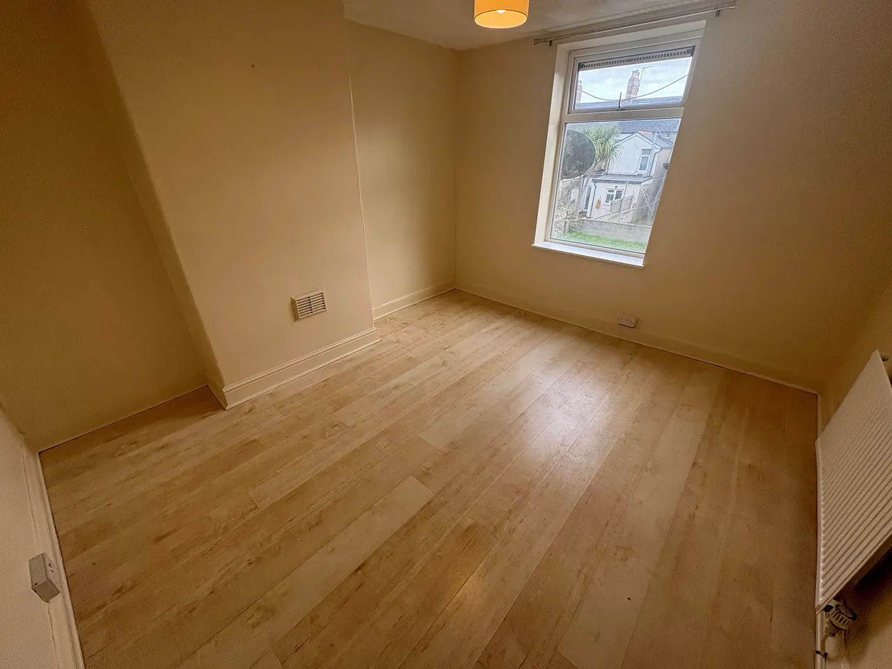 Silver Street, Cardiff, CF24, photo 5