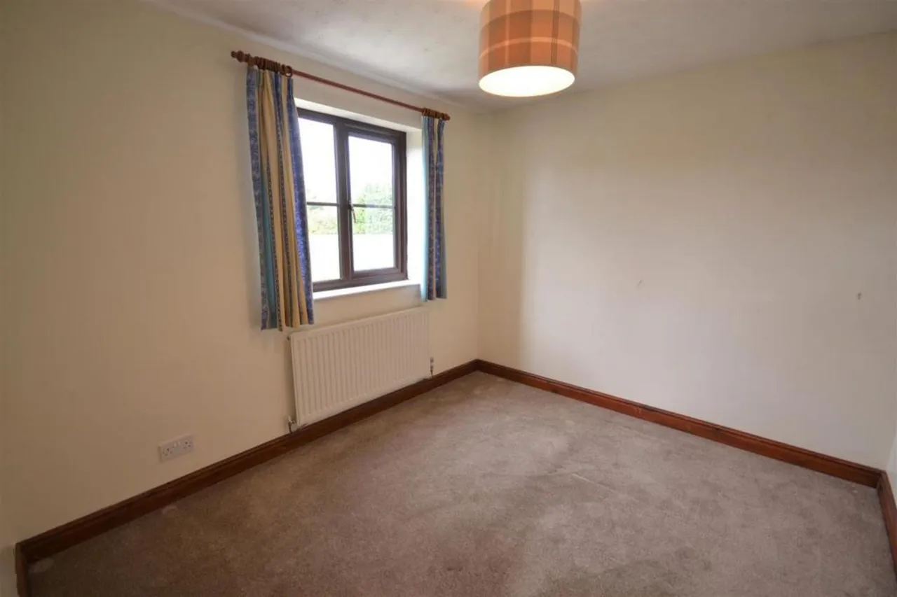 Main Street, Twyford, LE14, photo 8