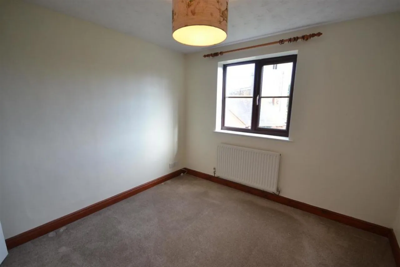Main Street, Twyford, LE14, photo 6