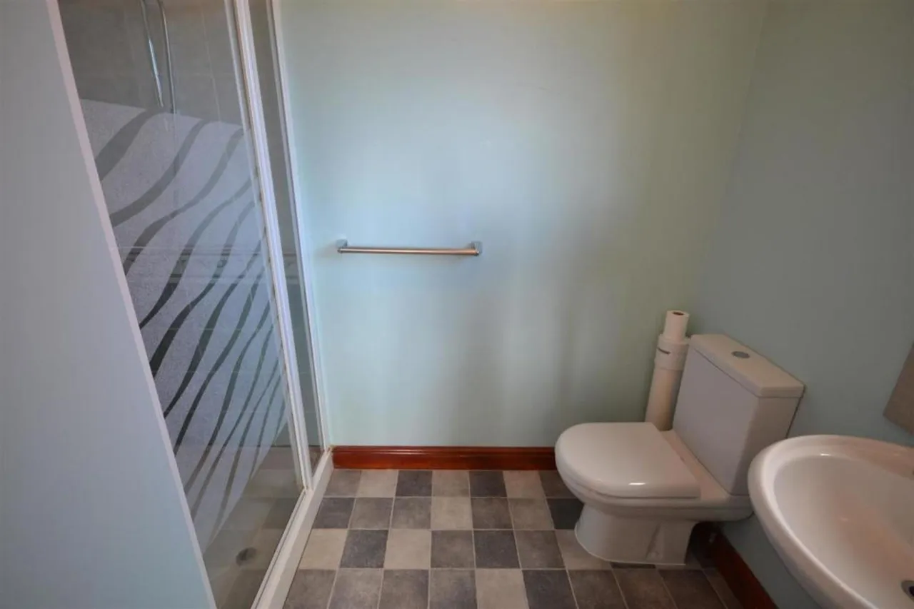 Main Street, Twyford, LE14, photo 7