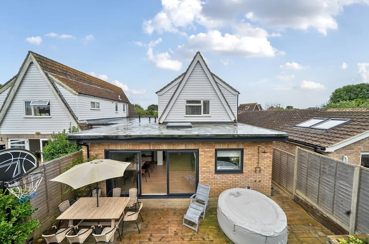 Locksash Close, West Wittering, PO20, photo 27