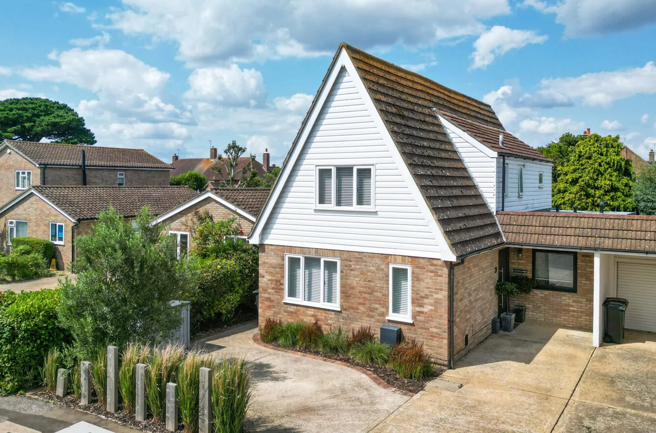 Locksash Close, West Wittering, PO20, photo 28