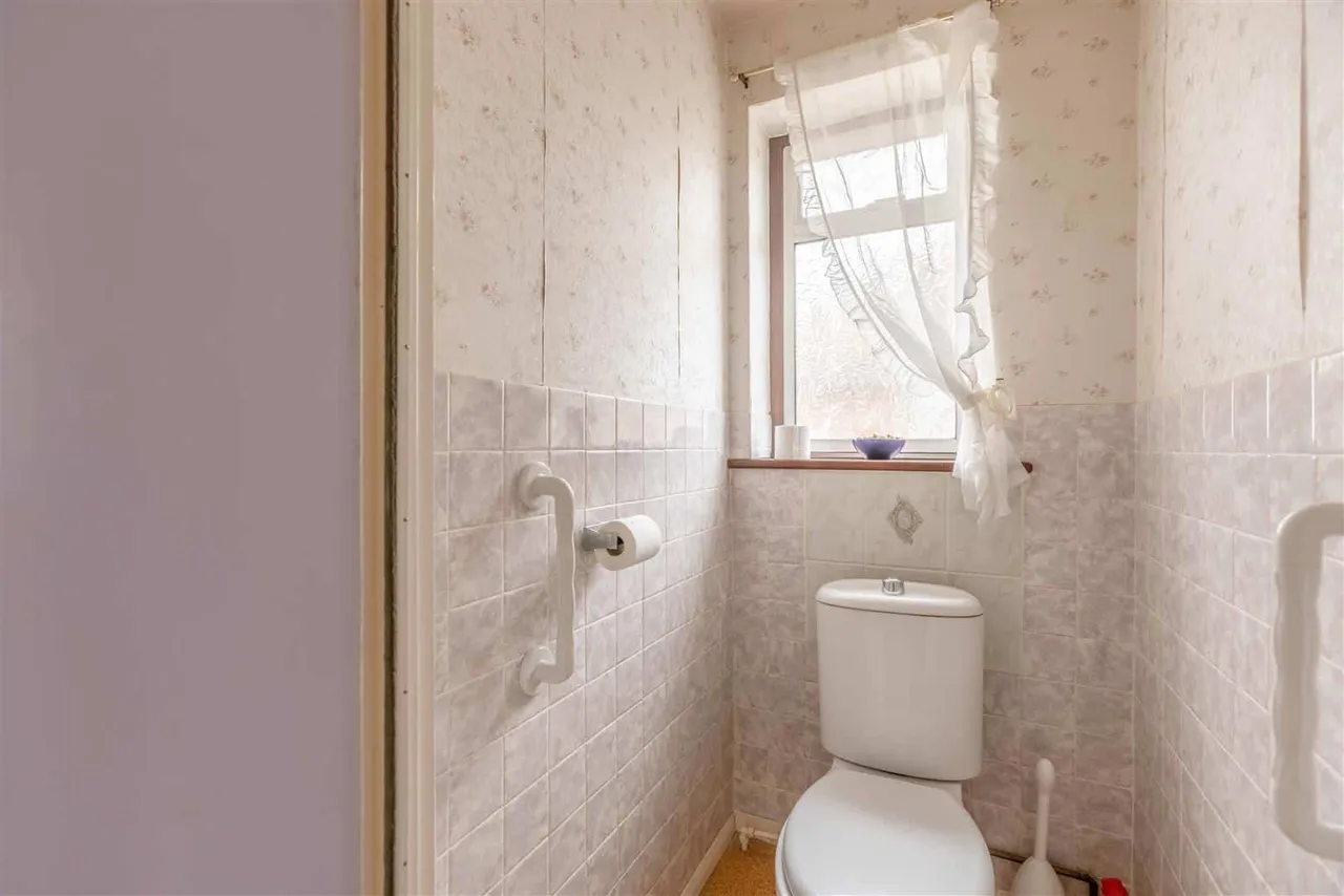 Smiths Lane, Windsor, SL4 5PE, photo 17