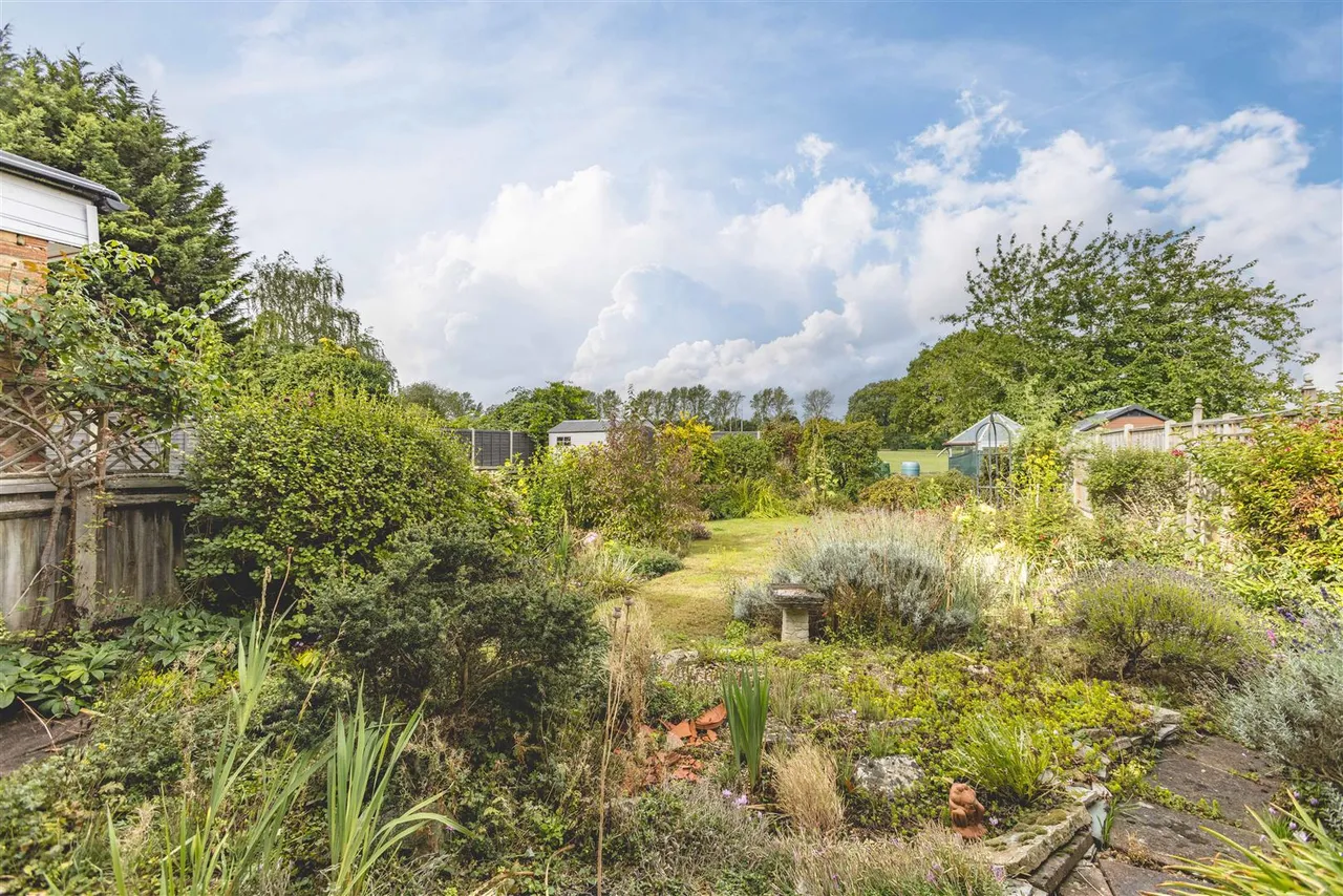 Smiths Lane, Windsor, SL4 5PE, photo 19