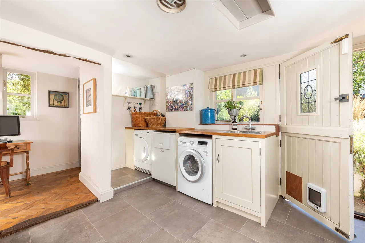 High Street, Clophill, MK45, photo 10