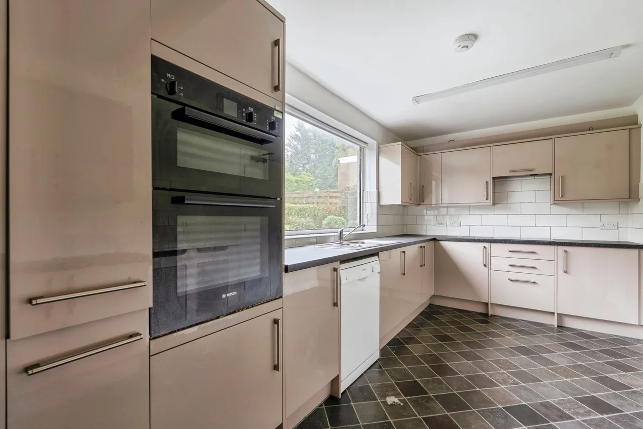 Meadow Close, Burnley, BB10, photo 2