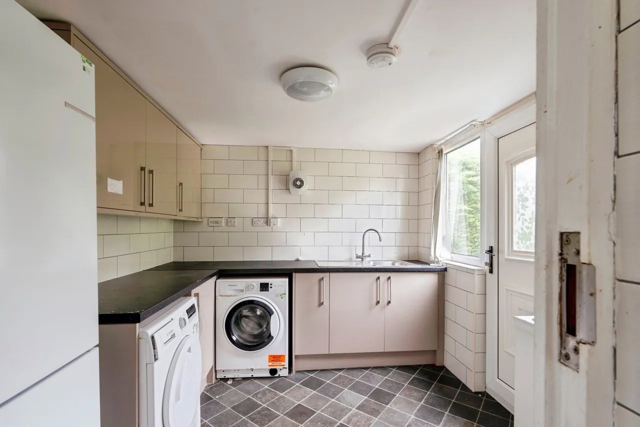Meadow Close, Burnley, BB10, photo 8