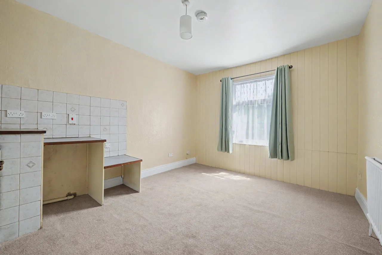 Countess Road, Nuneaton, CV11, photo 9