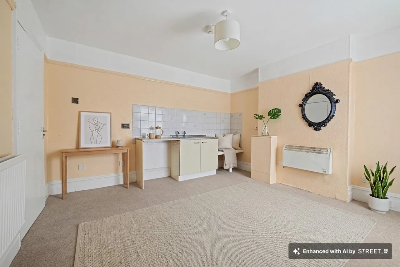 Countess Road, Nuneaton, CV11, photo 5