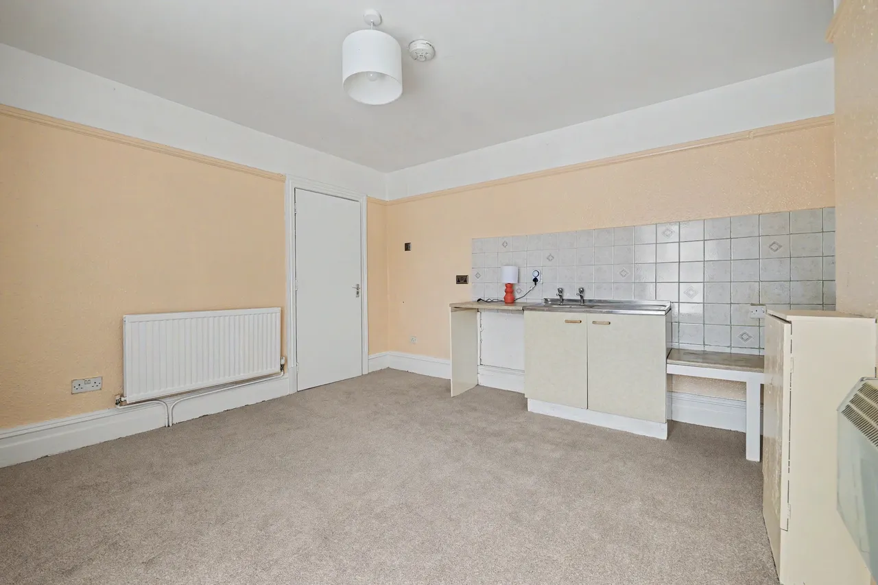 Countess Road, Nuneaton, CV11, photo 23