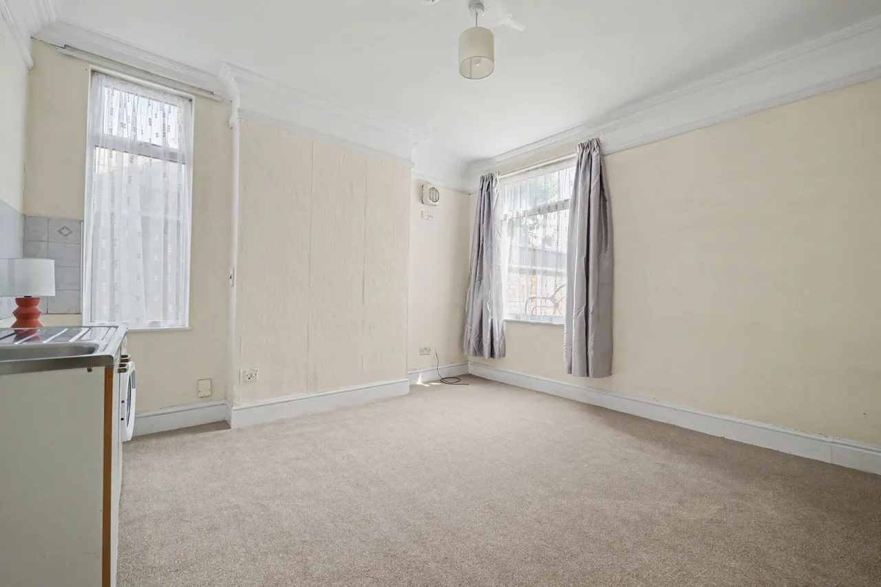 Countess Road, Nuneaton, CV11, photo 17