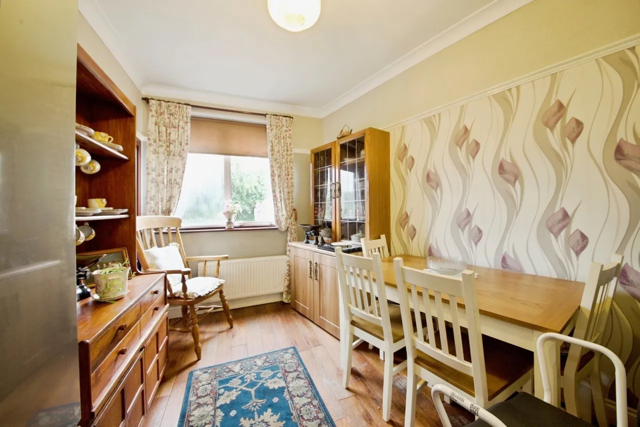 Chadville Gardens, Romford, Essex, RM6, photo 19