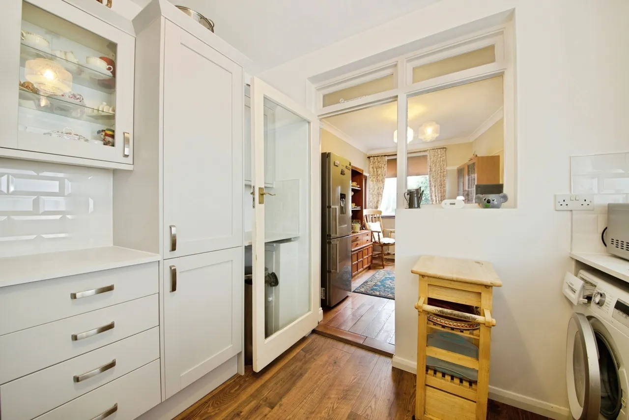 Chadville Gardens, Romford, Essex, RM6, photo 16