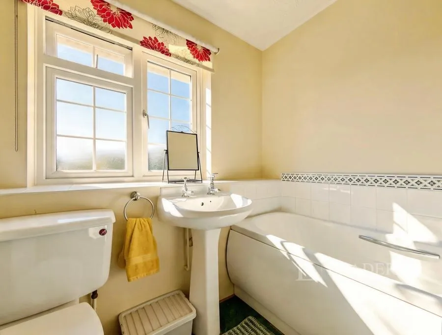 Bryony Close, Bedford, MK41, photo 13