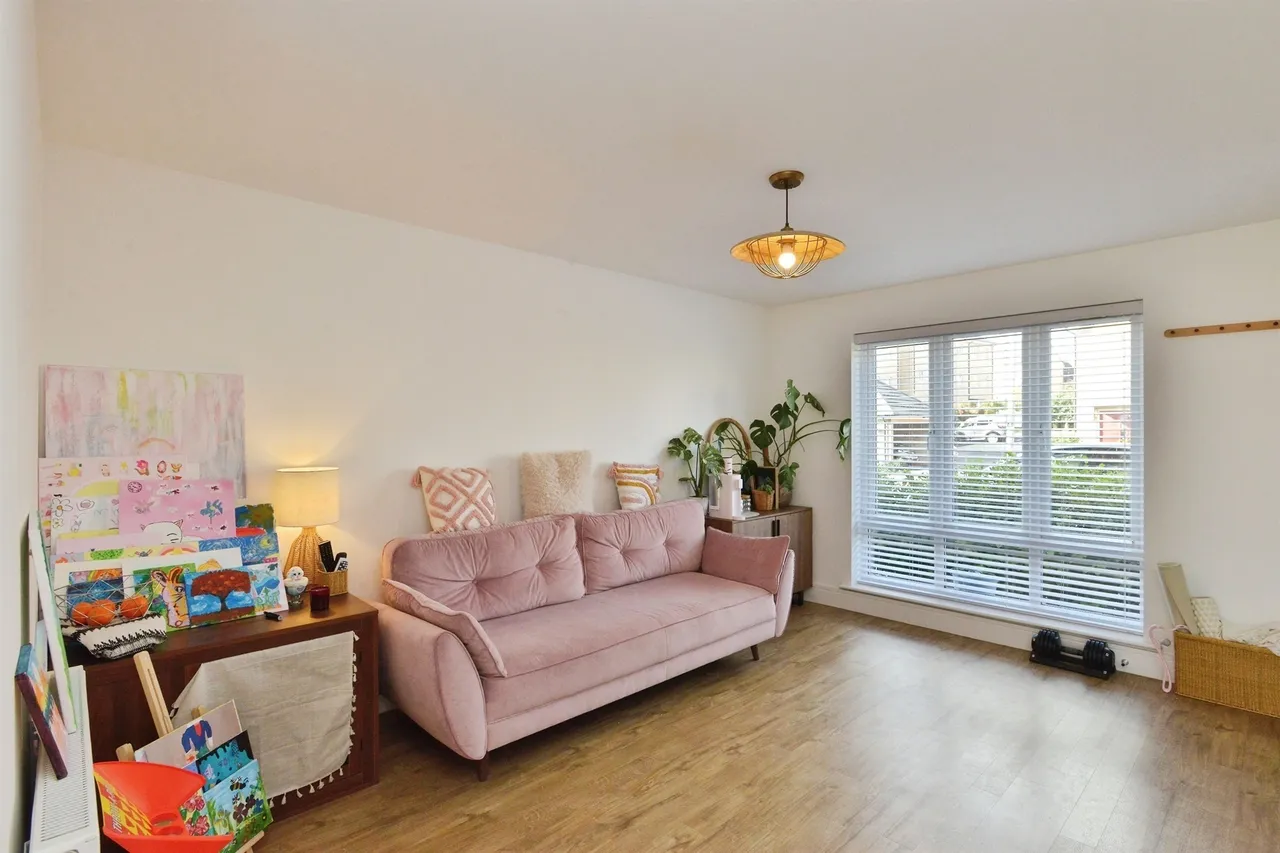 Priestley Drive, Tattenhoe Park, MK4, photo 4