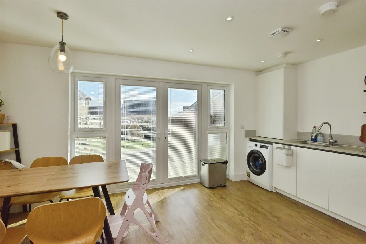 Priestley Drive, Tattenhoe Park, MK4, photo 2