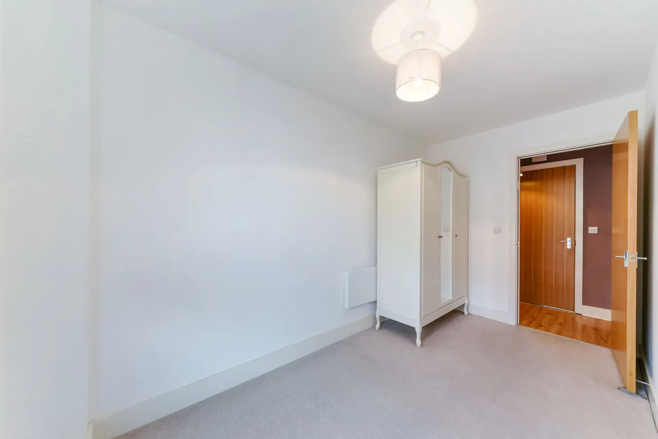 Flat 57, 120 Gowers Walk, London, photo 10