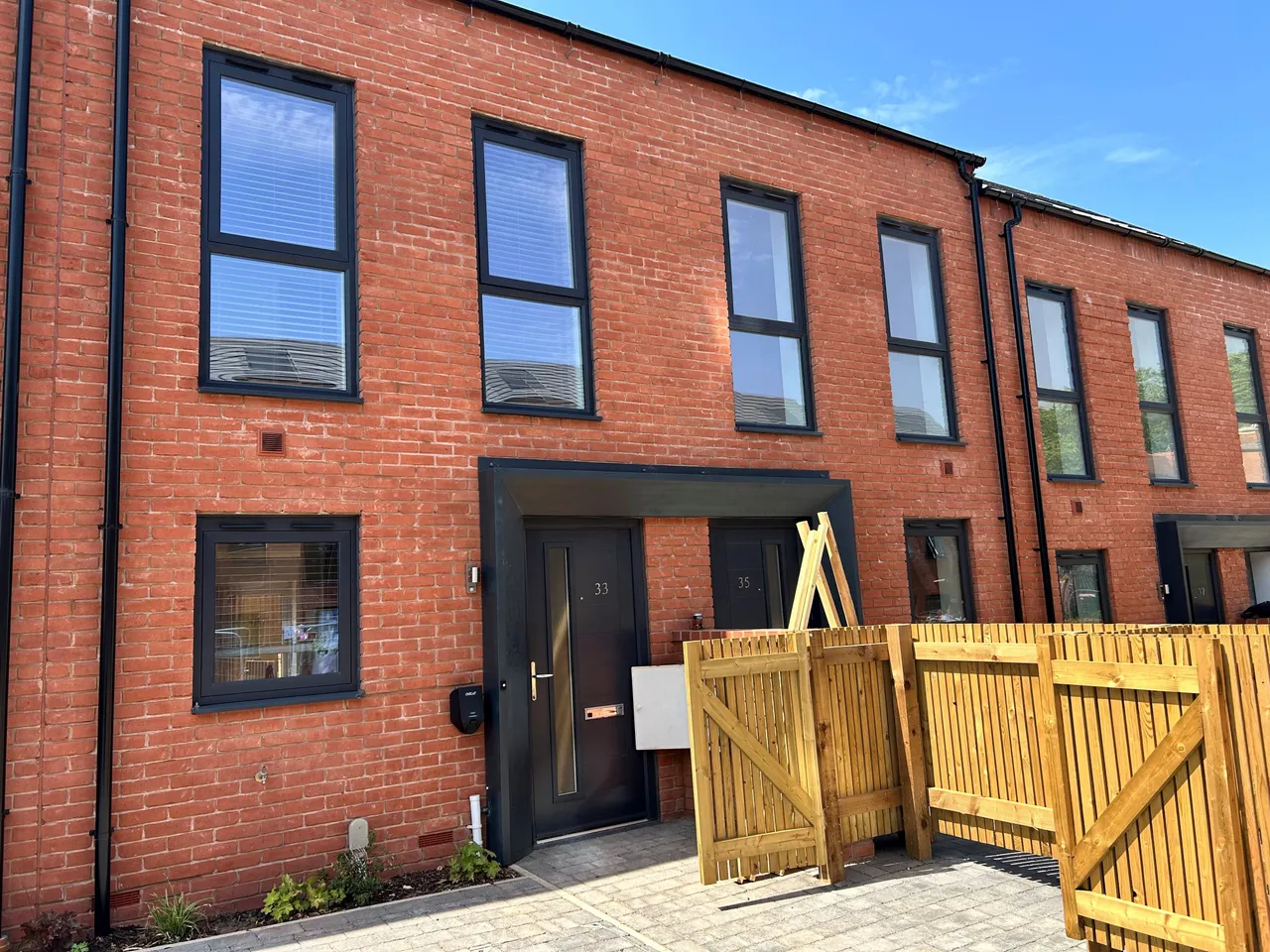2 bed house to rent, Foundry Avenue, Derby, DE1