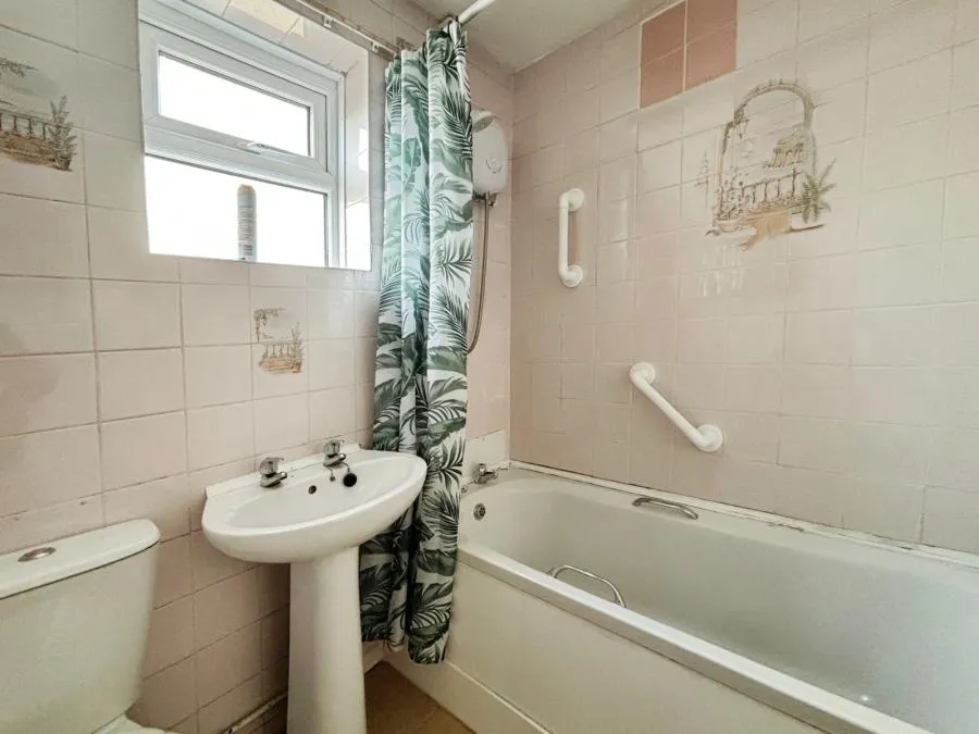 Oakwood Avenue, Penylan, CF23, photo 6