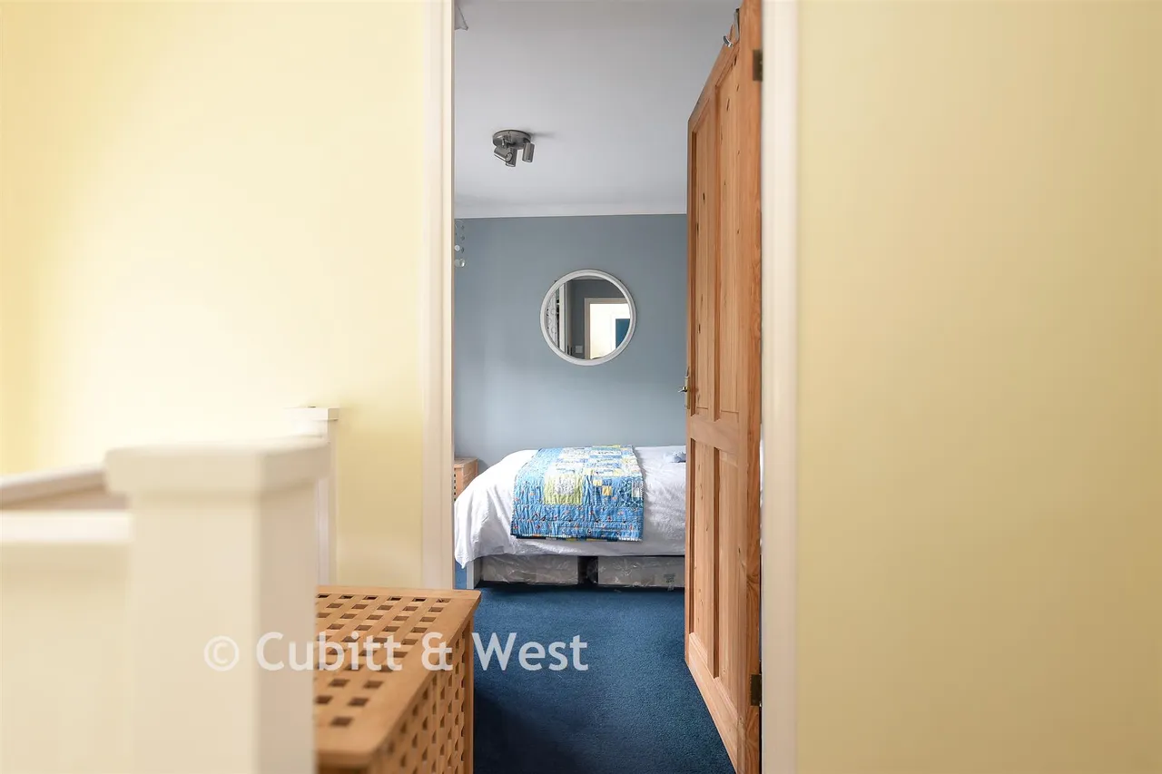 Oak End, Beare Green, RH5, photo 12