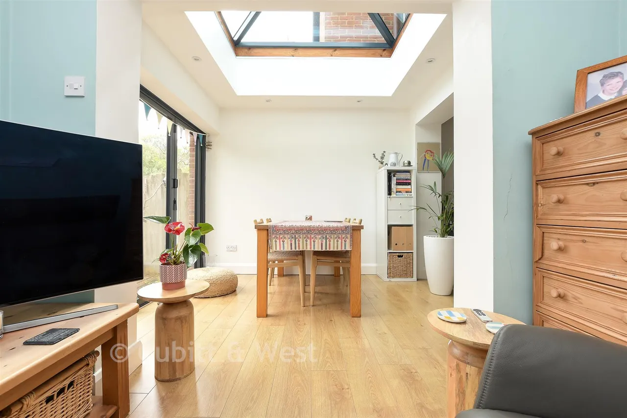 Oak End, Beare Green, RH5, photo 10