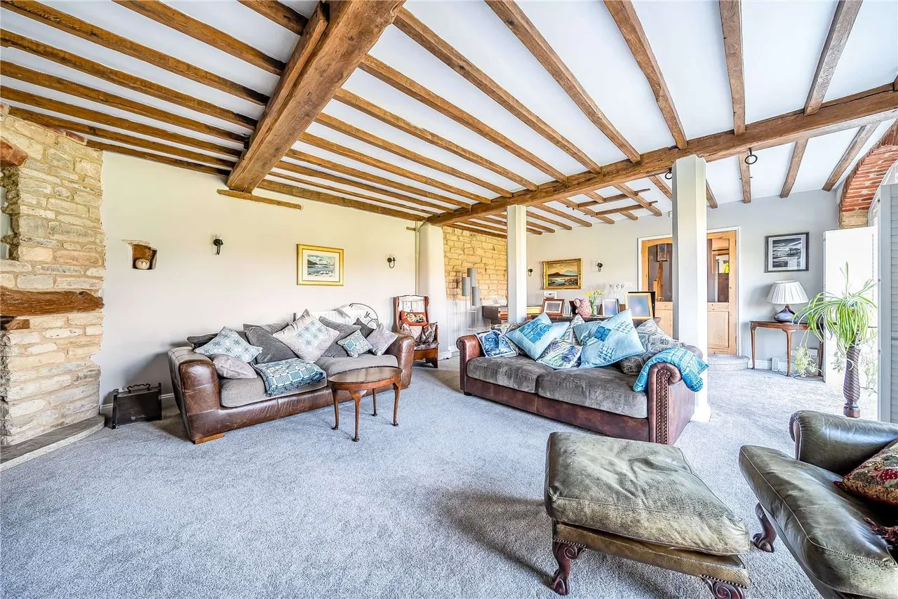 Lower Farm Barn, Lower Benefield, PE8, photo 4