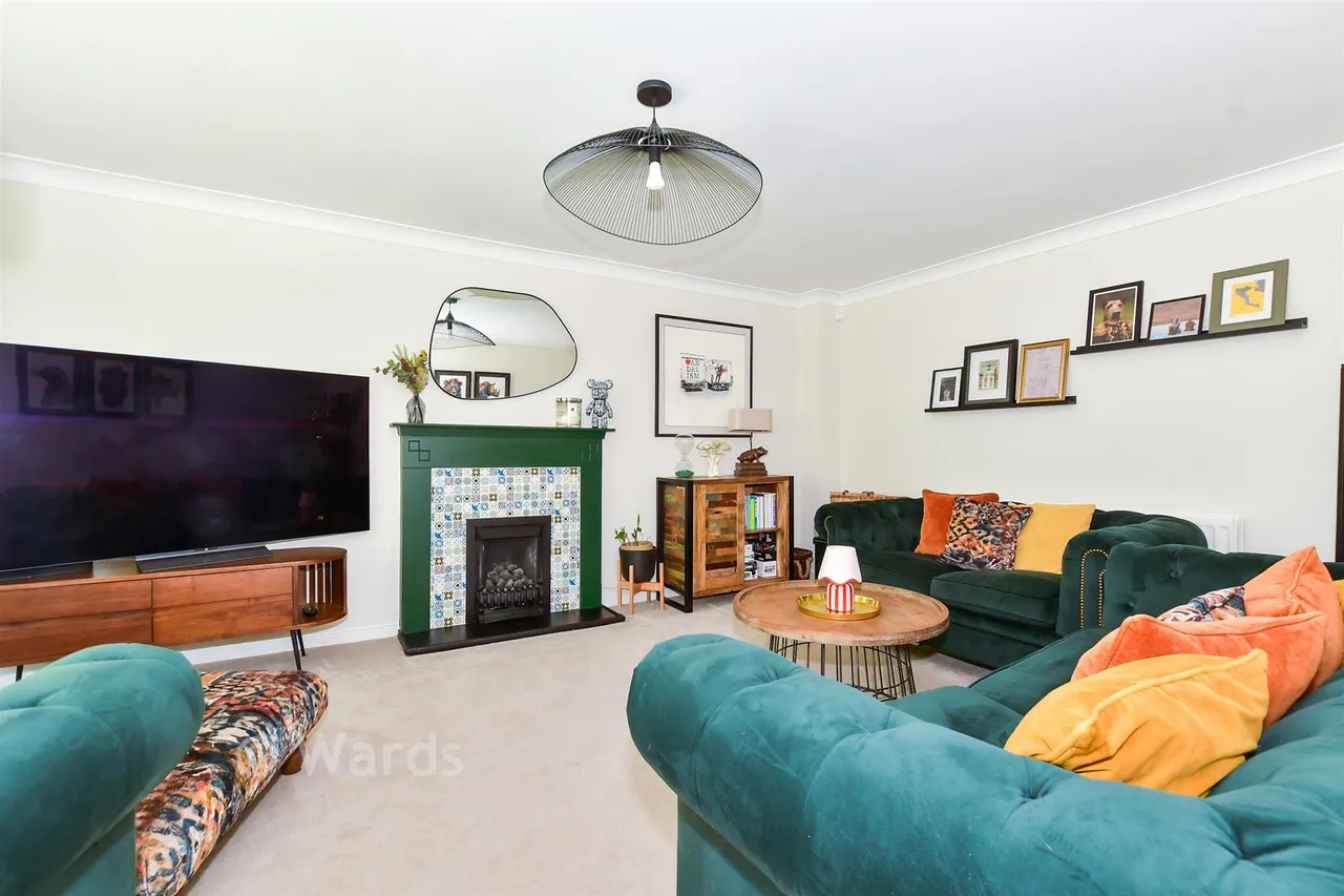 Chartwell Drive, Maidstone, ME16, photo 18