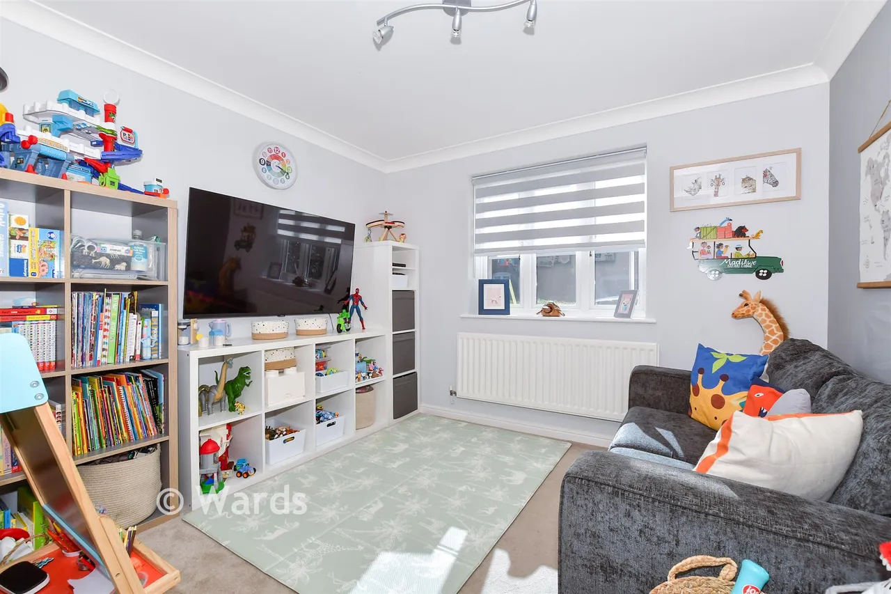 Chartwell Drive, Maidstone, ME16, photo 20