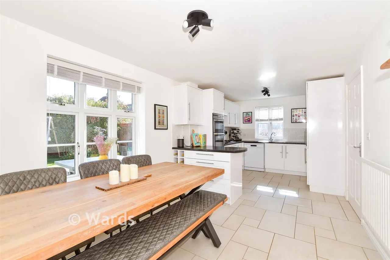Chartwell Drive, Maidstone, ME16, photo 22