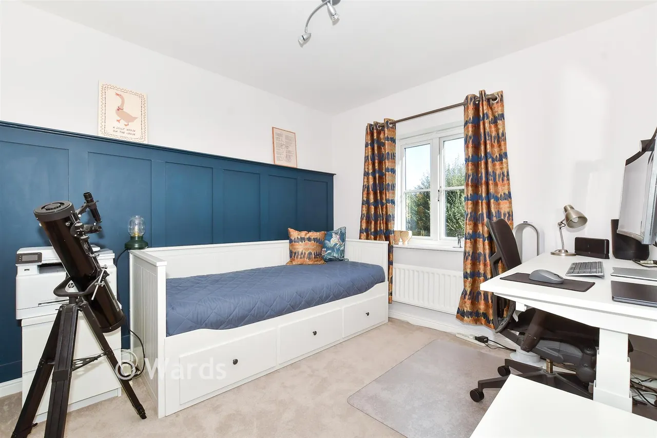 Chartwell Drive, Maidstone, ME16, photo 10