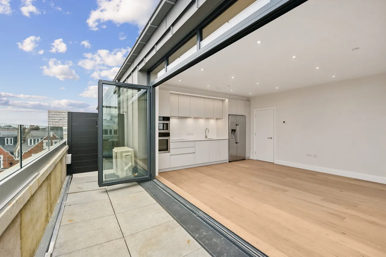 Saxon Hall, Palace Court, W2, photo 3