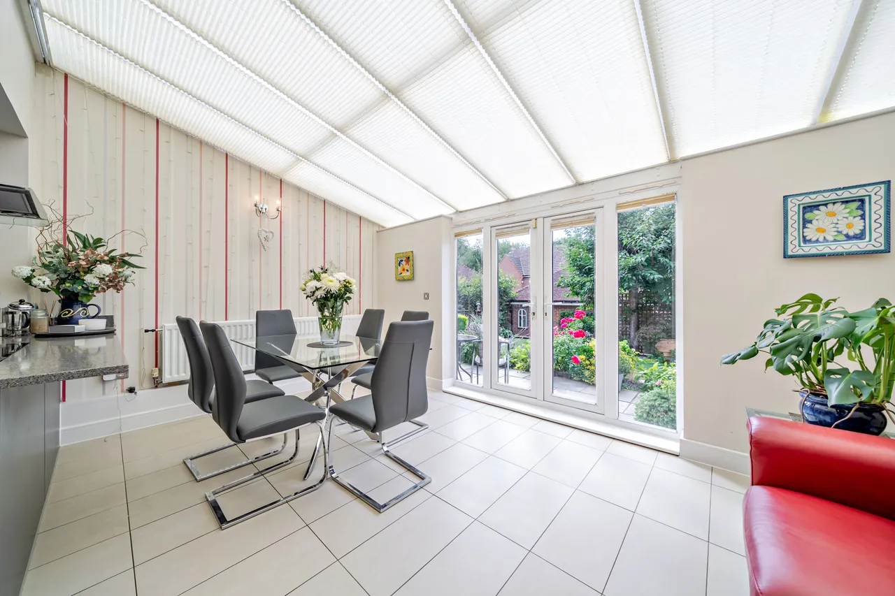 Newbery Close, Caterham, CR3, photo 4