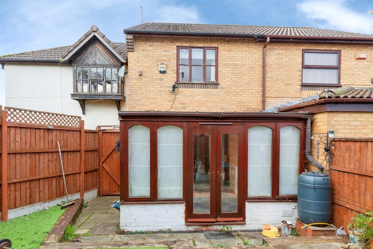 Scarborough Way, Slough, SL1, photo 11