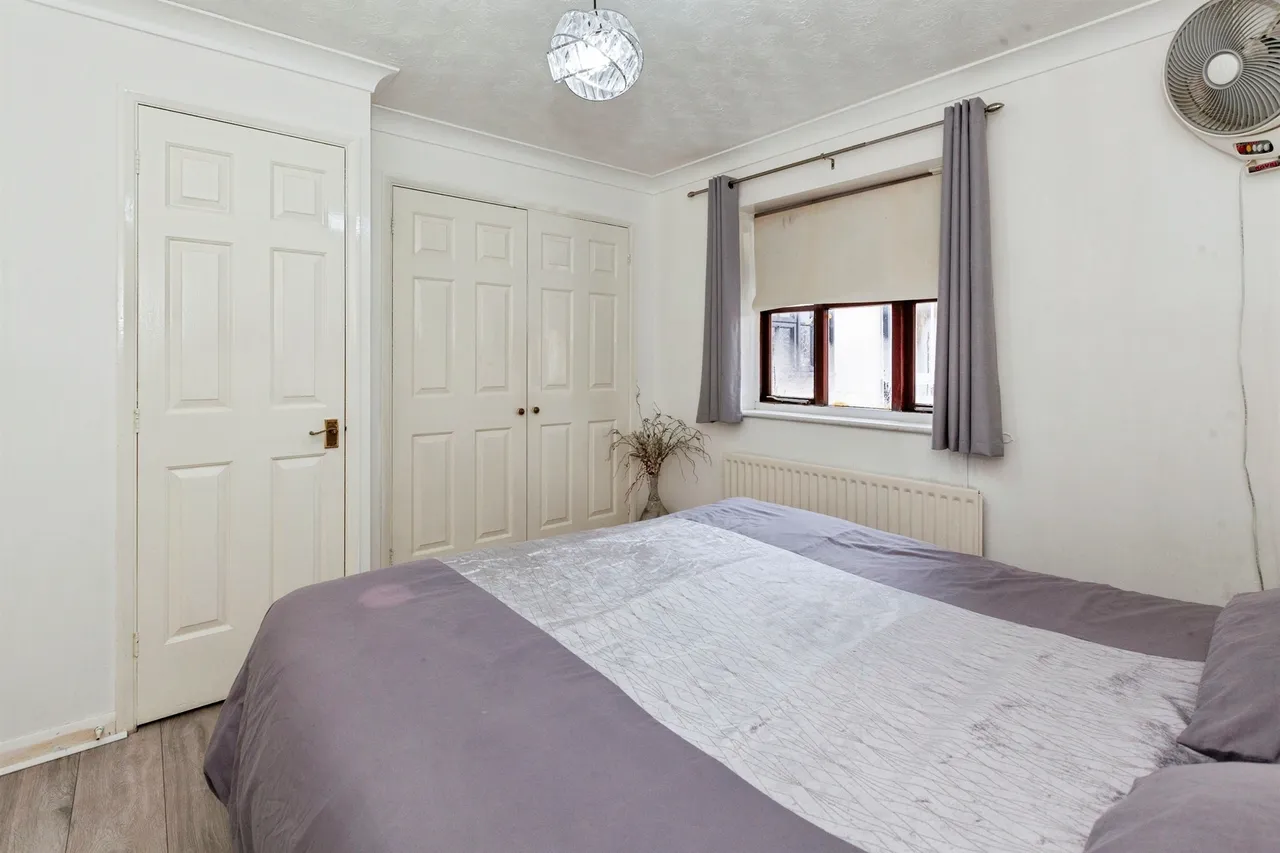 Scarborough Way, Slough, SL1, photo 19