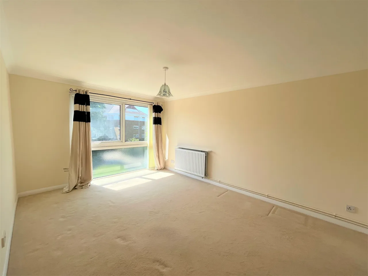 The Redlands, 4 Court Downs Road, BR3, photo 3