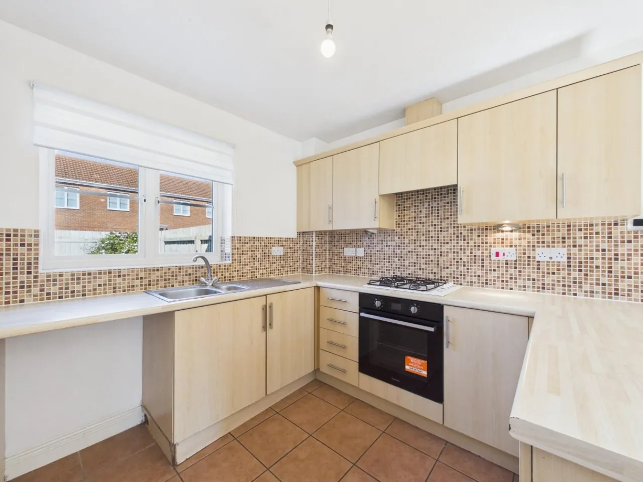 Elder Close, Witham St. Hughs, LN6, photo 6