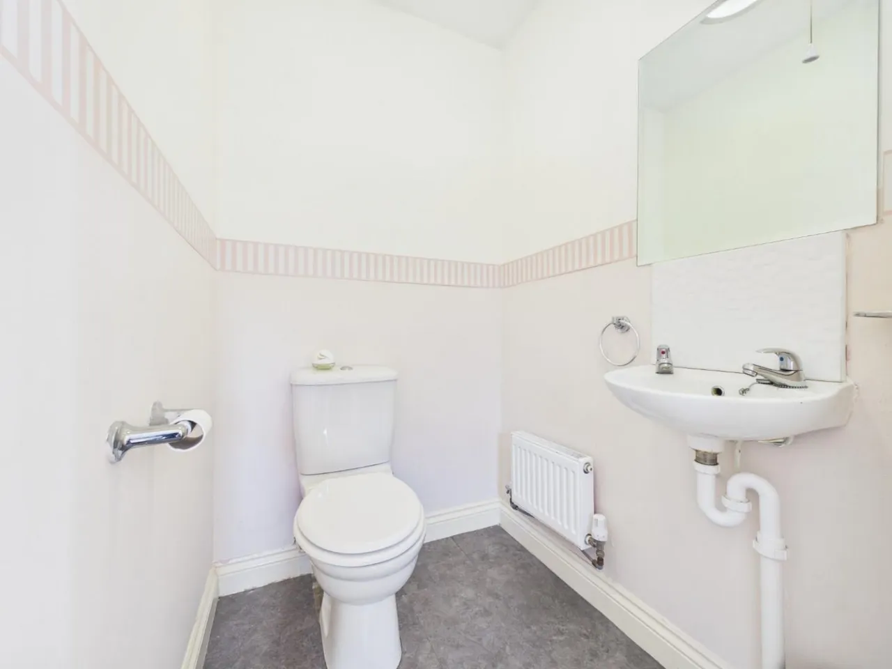 Elder Close, Witham St. Hughs, LN6, photo 4