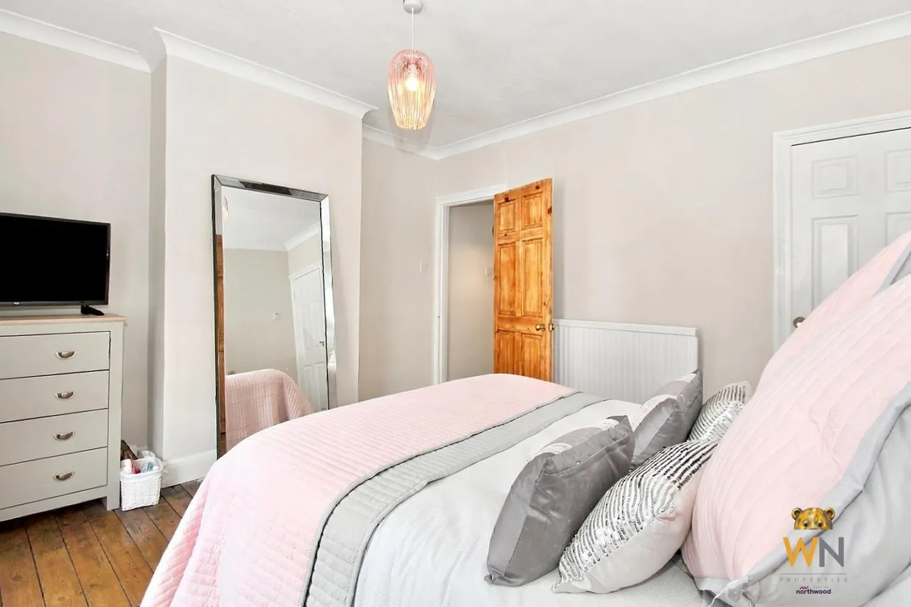 Douglas Road, Hornchurch, RM11, photo 17