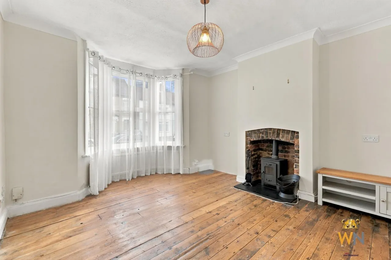 Douglas Road, Hornchurch, RM11, photo 4