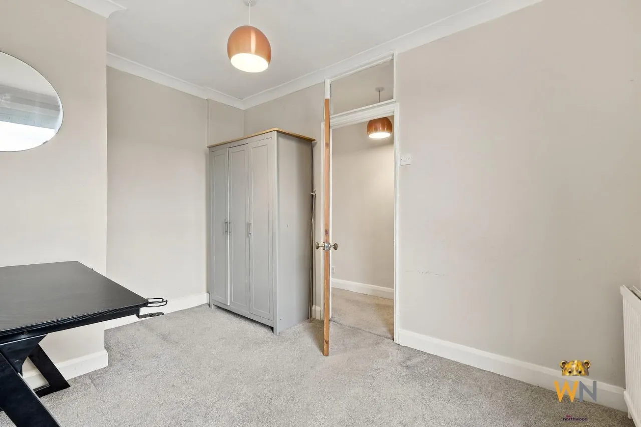Douglas Road, Hornchurch, RM11, photo 19