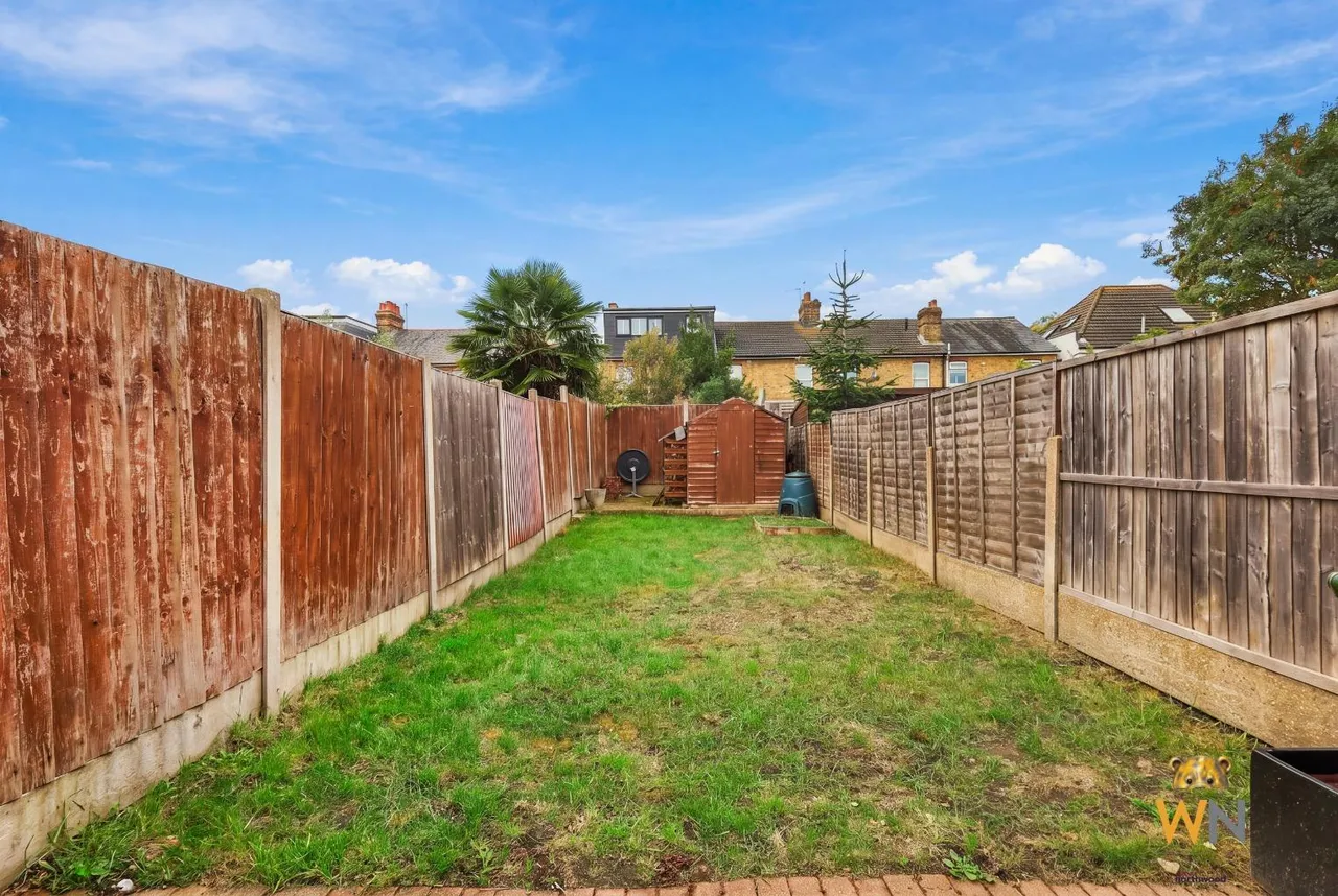 Douglas Road, Hornchurch, RM11, photo 26