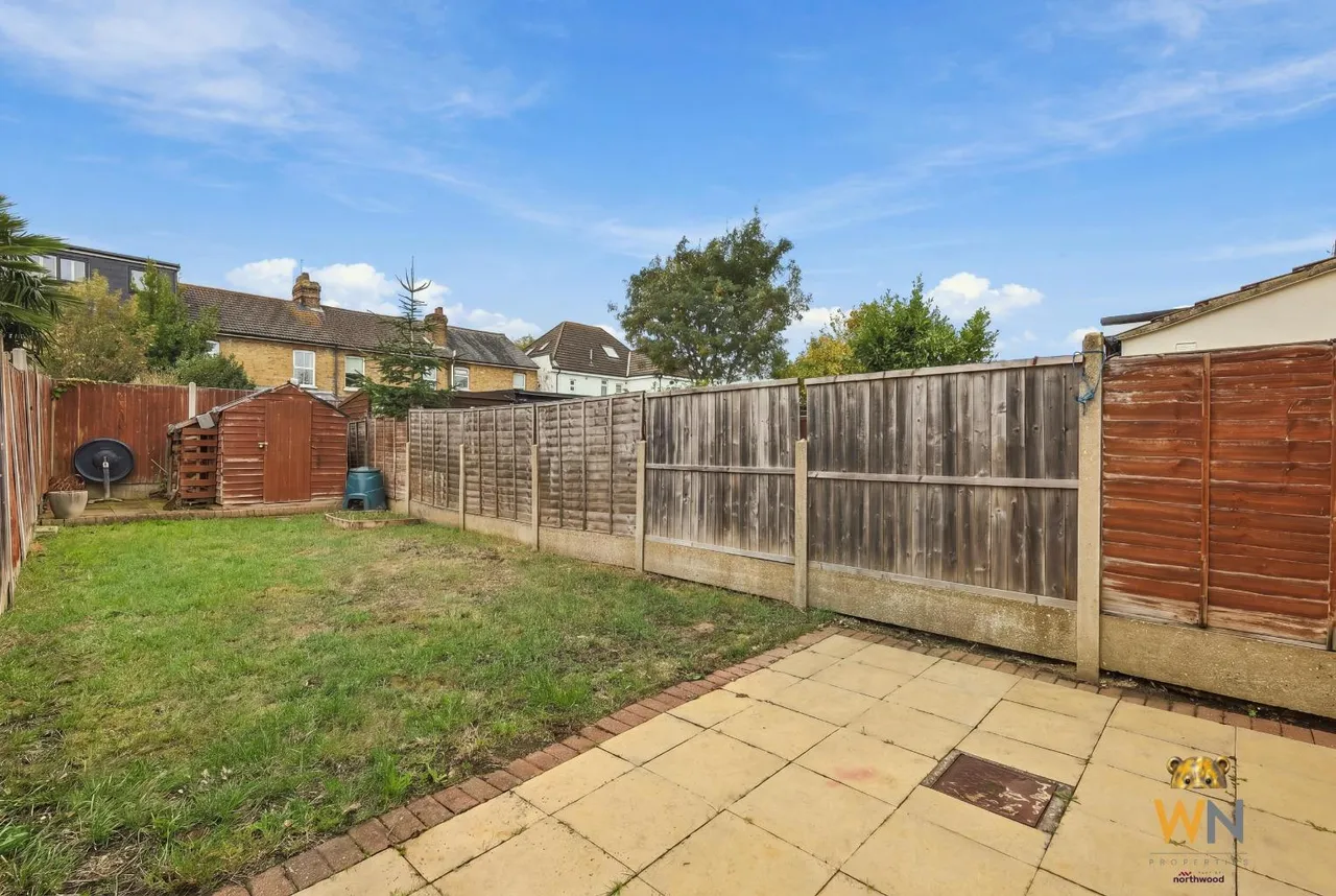 Douglas Road, Hornchurch, RM11, photo 25