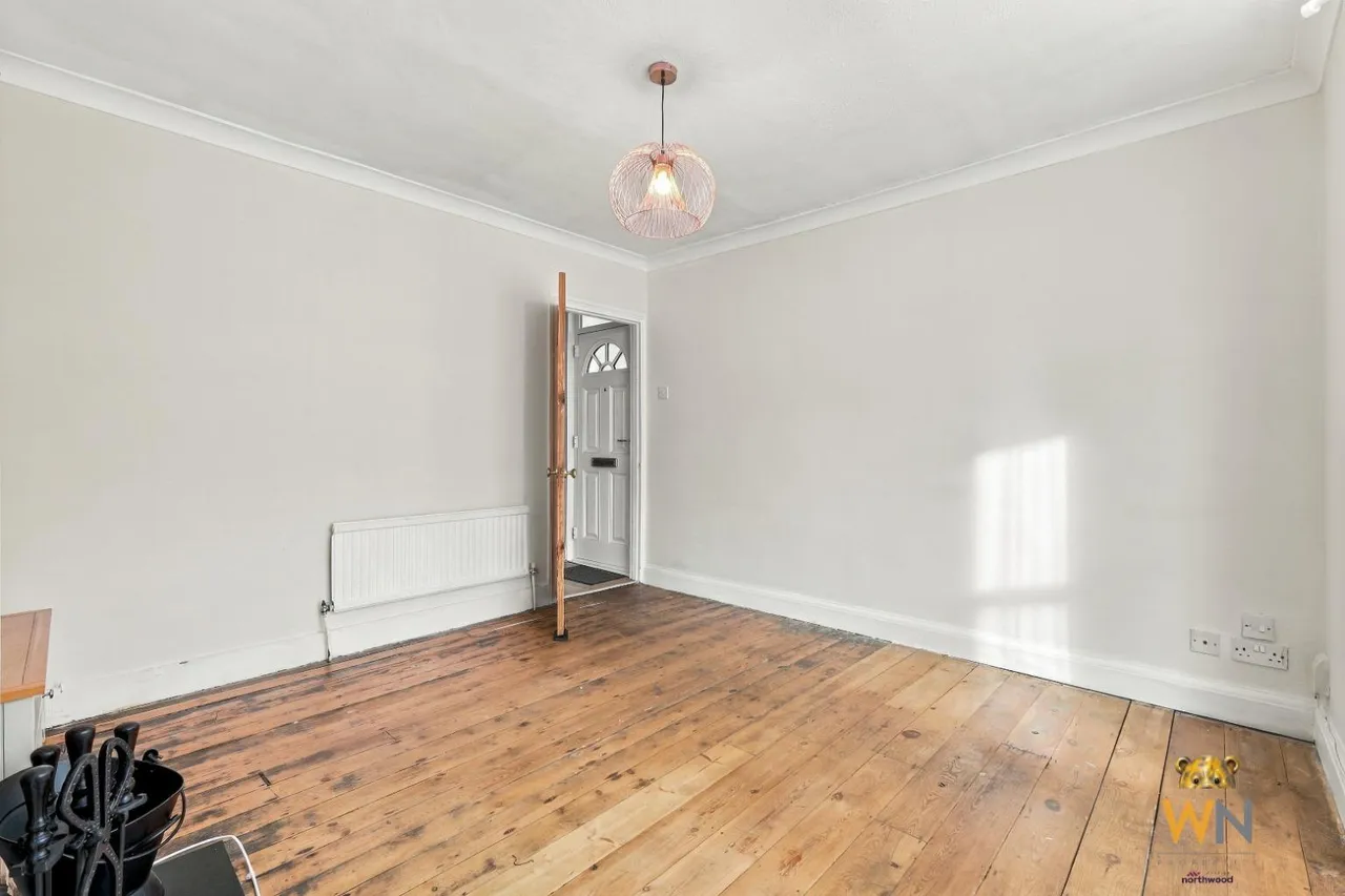 Douglas Road, Hornchurch, RM11, photo 6