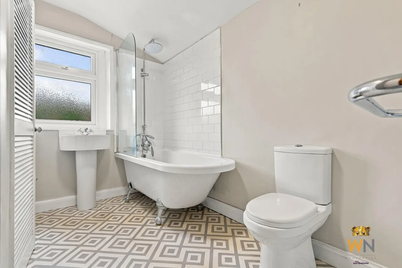 Douglas Road, Hornchurch, RM11, photo 22