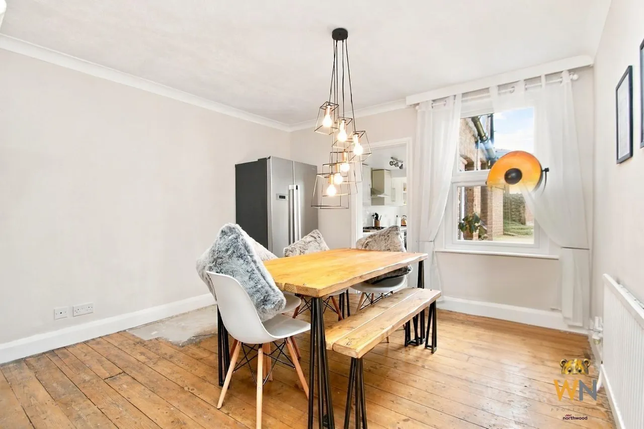 Douglas Road, Hornchurch, RM11, photo 9