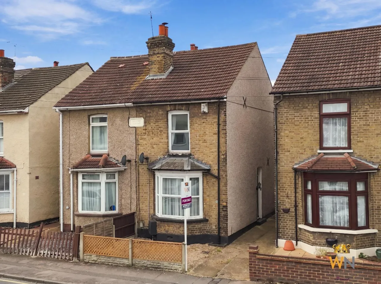 2 bed house for sale, Douglas Road, Hornchurch, RM11