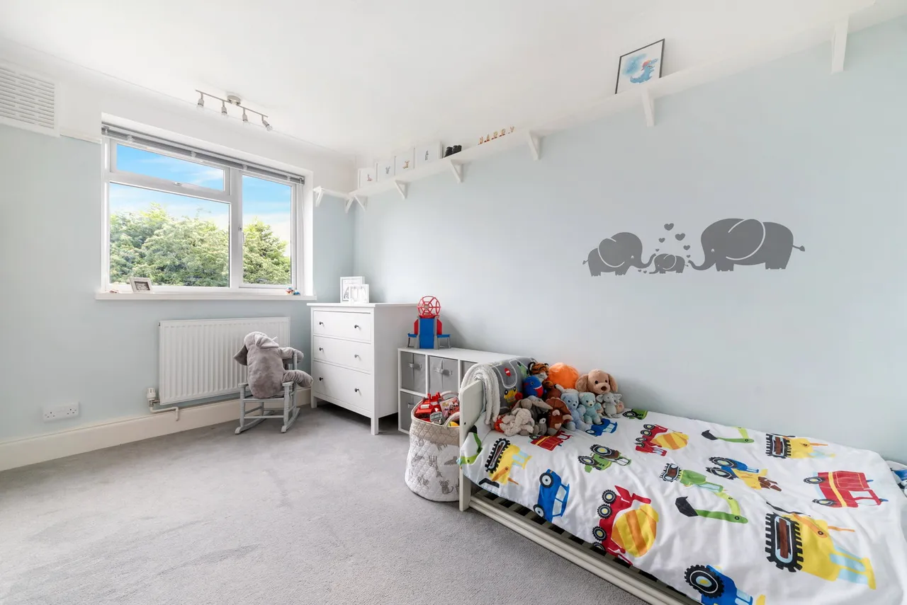 Longfield Crescent, Tadworth, KT20 5JJ, photo 5